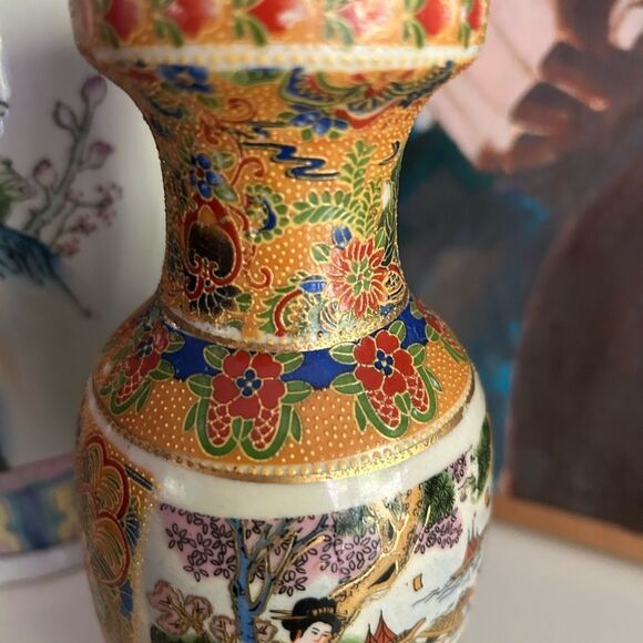 Vtg Hand Painted Satsuma Style Japanese Floral Geisha Porcelain Vase W Stamp 8” - Picture 5 of 16
